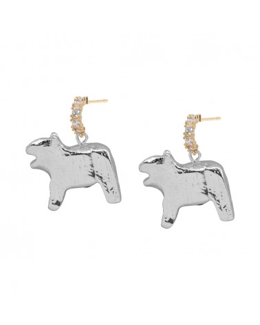 Feline earrings Margidarika Jewelry.